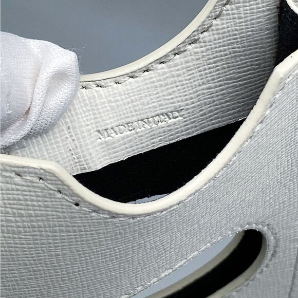 OFF-WHITE Swiss Leather Phone Case - Picture 9 of 10